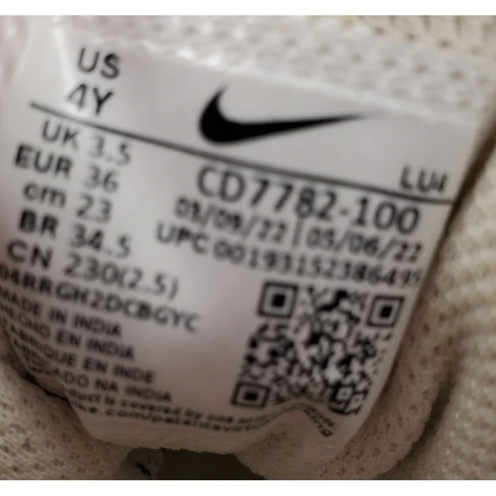 Nike CD7782-100 Boys White High Top Athletic Sneakers US 4Y - Picture 6 of 6